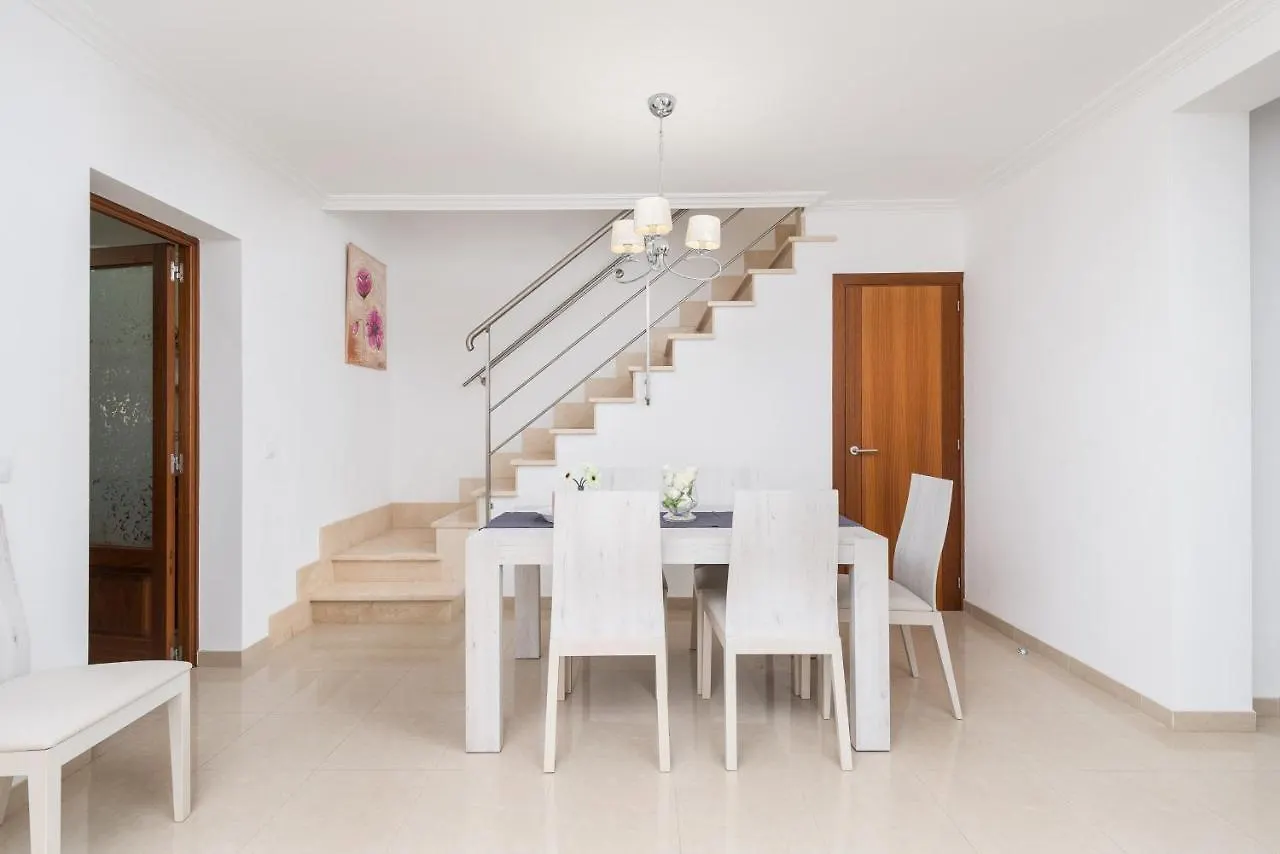 Villa Biali Búger Chalet